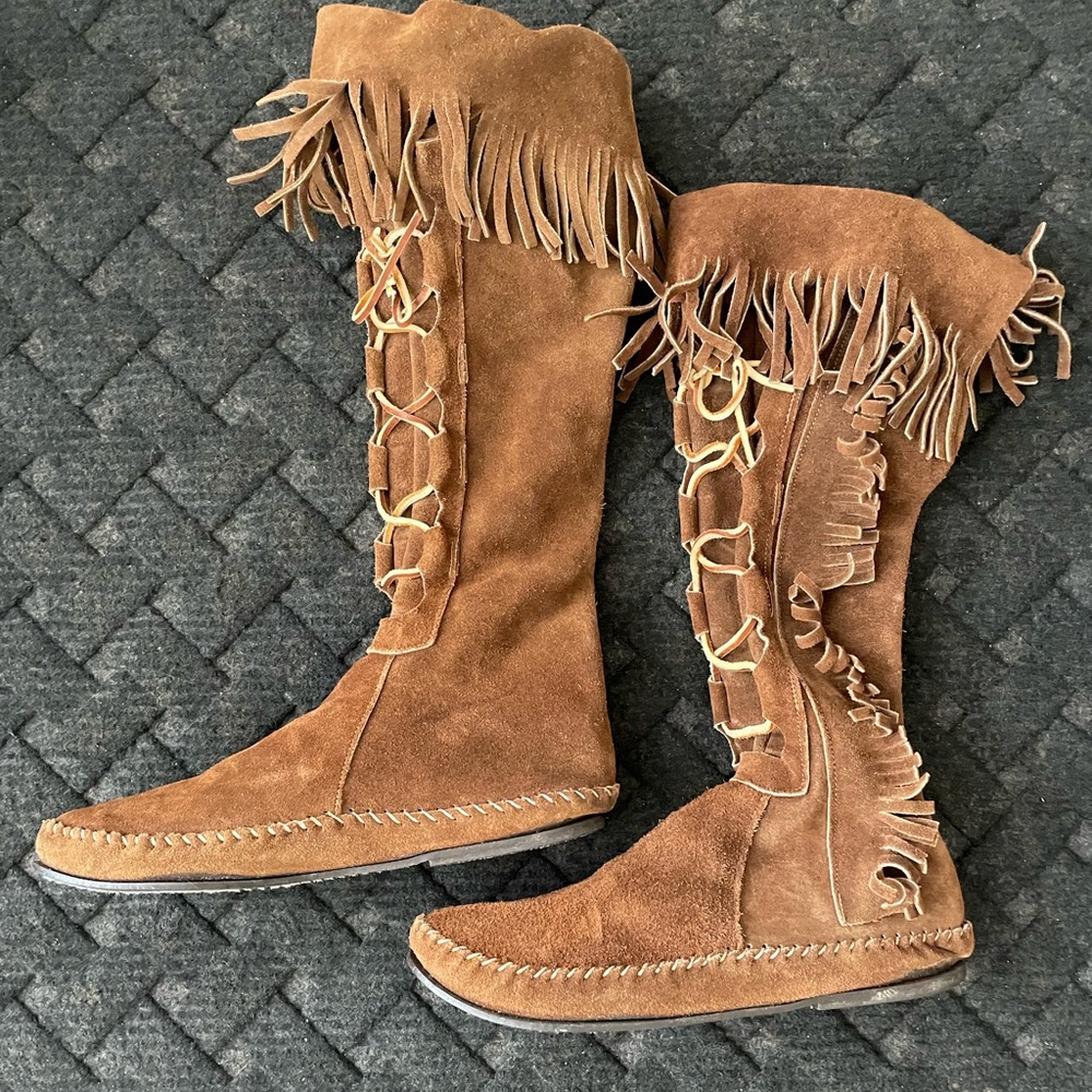 Woman’s Minnetonka Knee High Fringe Boot
